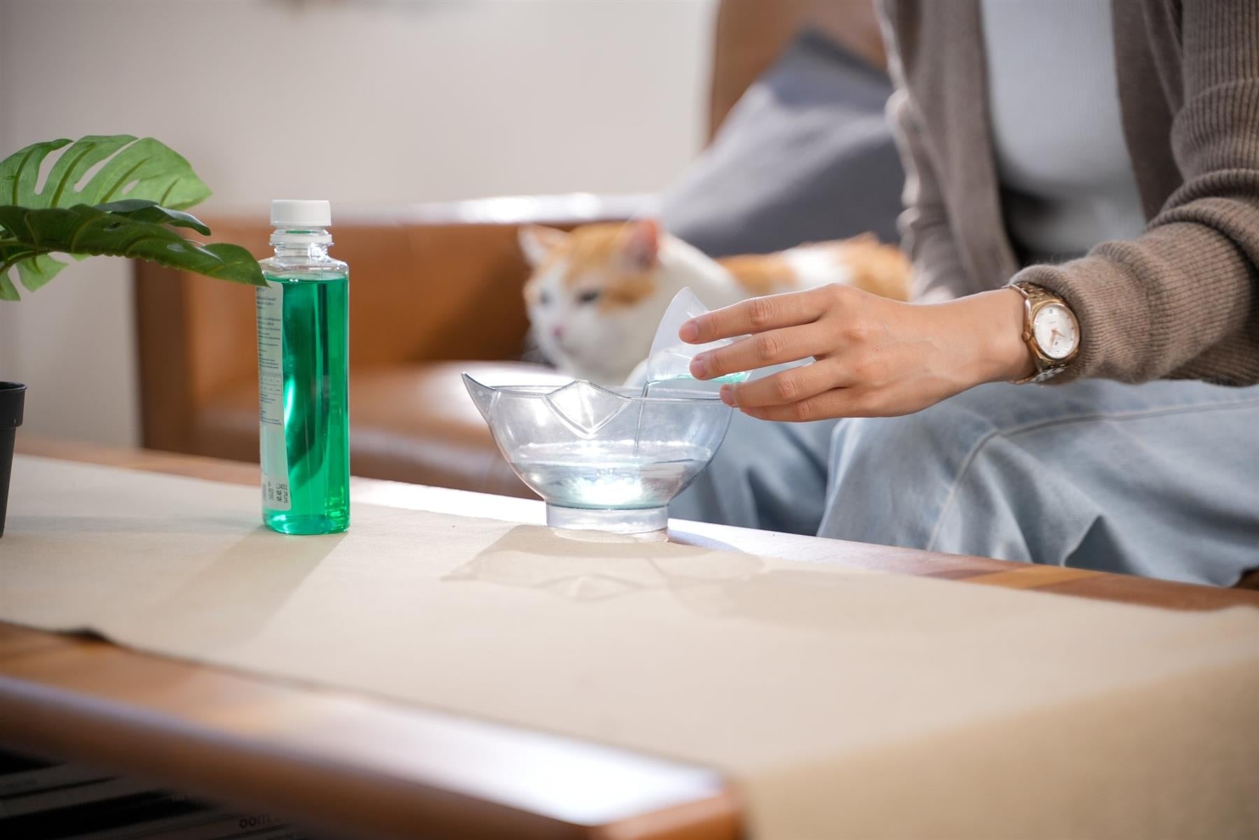 Virbac Vet Aquadent Anti-Plaque Solution for Cat and Dog, Pet Dental Care Solution